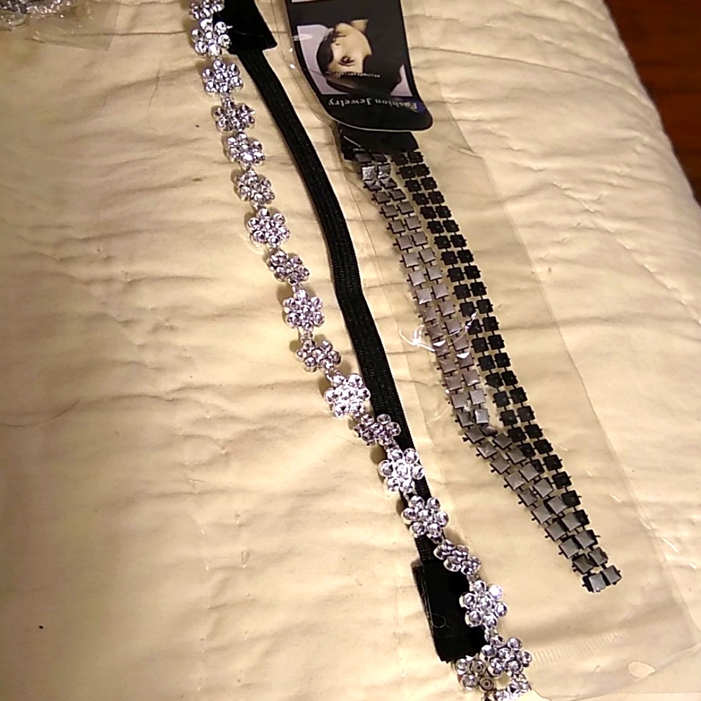 Set of two headbands